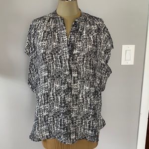 Short sleeve blouse